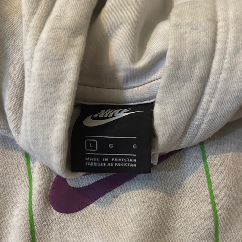 Nike Women's Light Gray Hoodie with Purple Accents - Picture 3 of 4